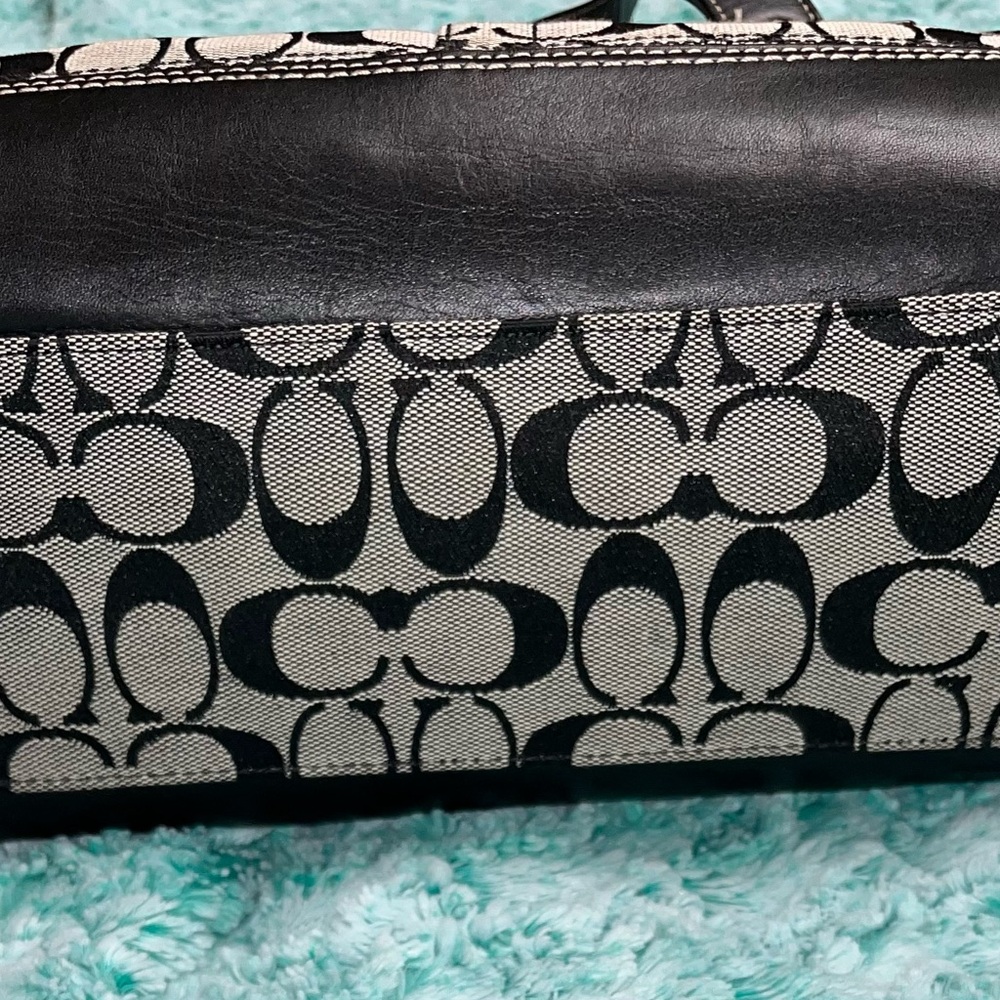 Coach Black and Cream Monogram Tote Bag - Picture 4 of 13
